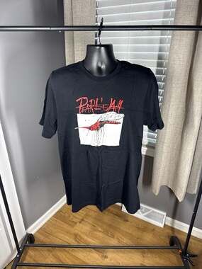 Pearl Jam 2024 Dark Matter World Tour Red Mosquito T-Shirt XL